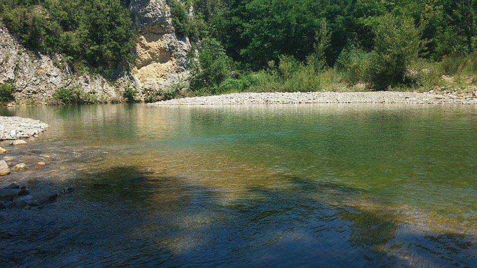La pozza verde sul torrente Pavone
