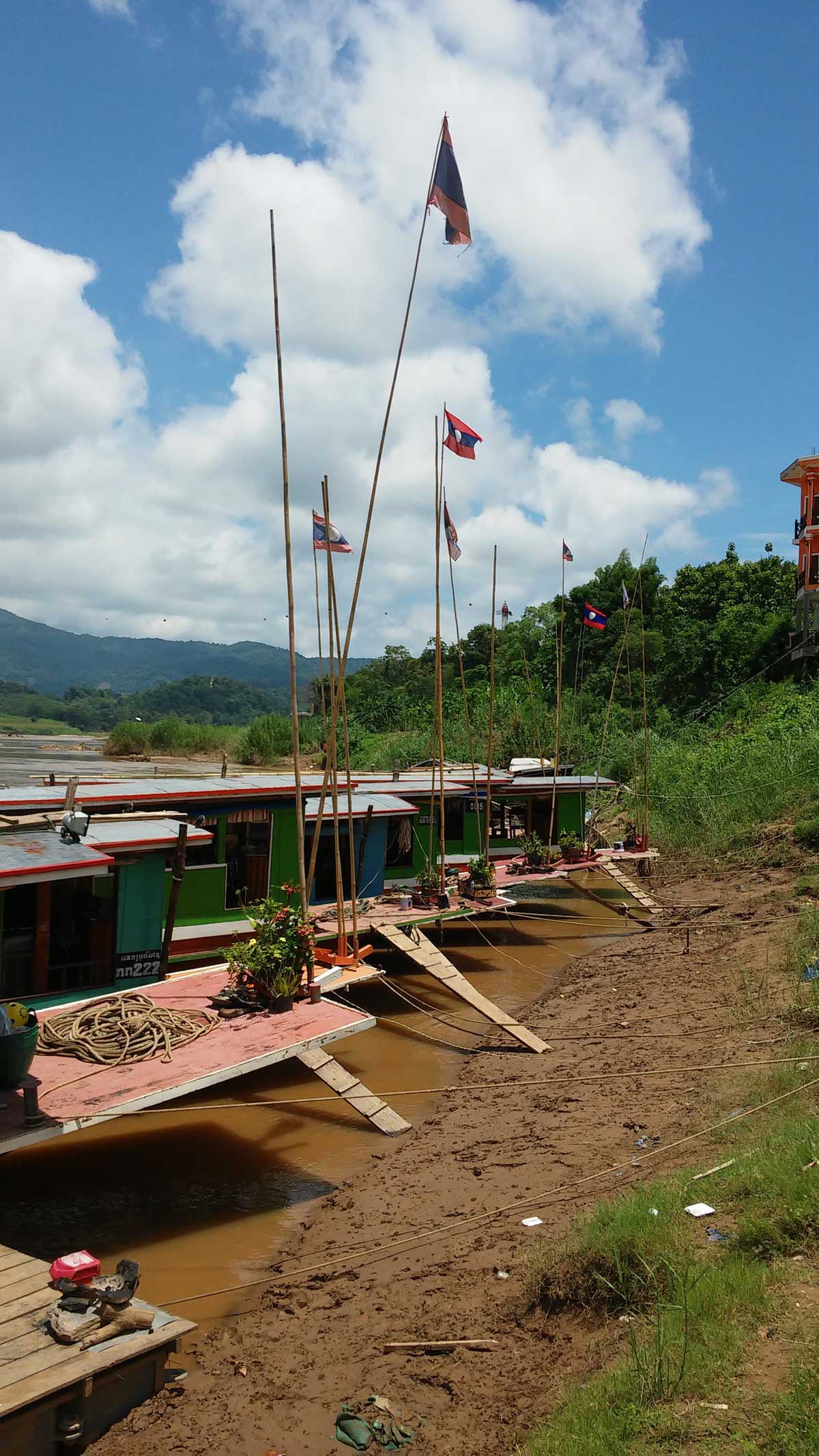 Sul Mekong con la slow boat
