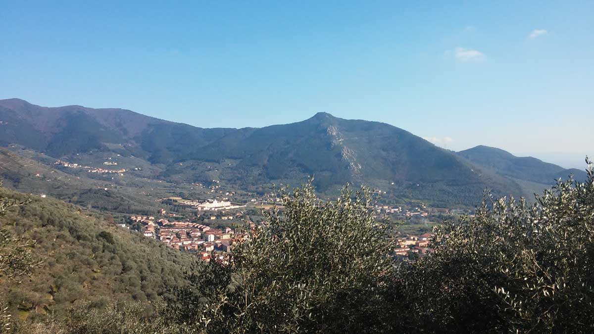 Vista sui Monti Pisani