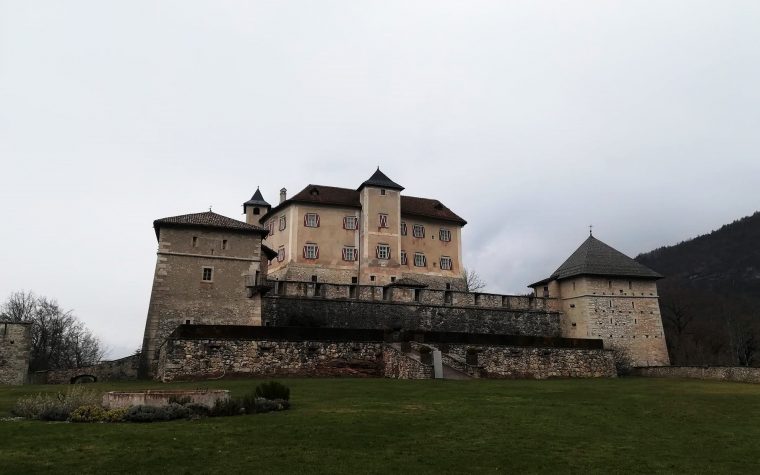 Castel Thun, un palazzo d’epoca Castel Thun, un palazzo d’epoca